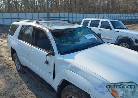 2005 Toyota 4Runner Sr5 V8 z USA, uszkodzony, nr VIN JTEZT14RX50022927